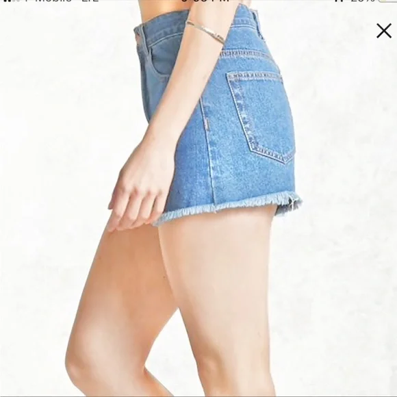 Forever 21 Blue denim Size 30 fringed hem shorts New With Tag NWT - Picture 5 of 12